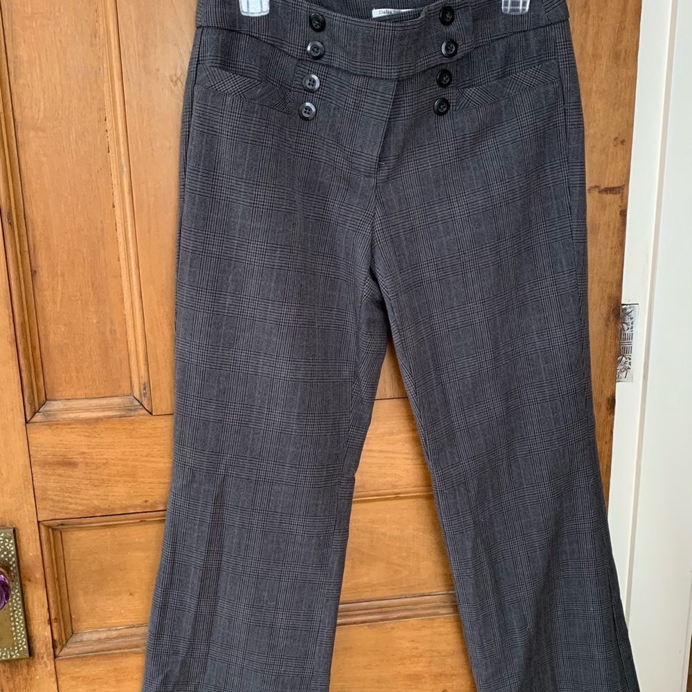 Dalia Collection gray plaid dress pants